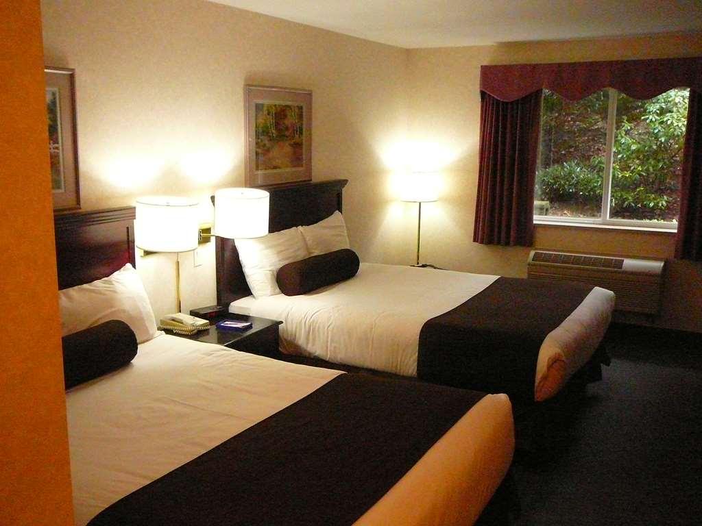 Coast Abbotsford Hotel & Suites Room photo