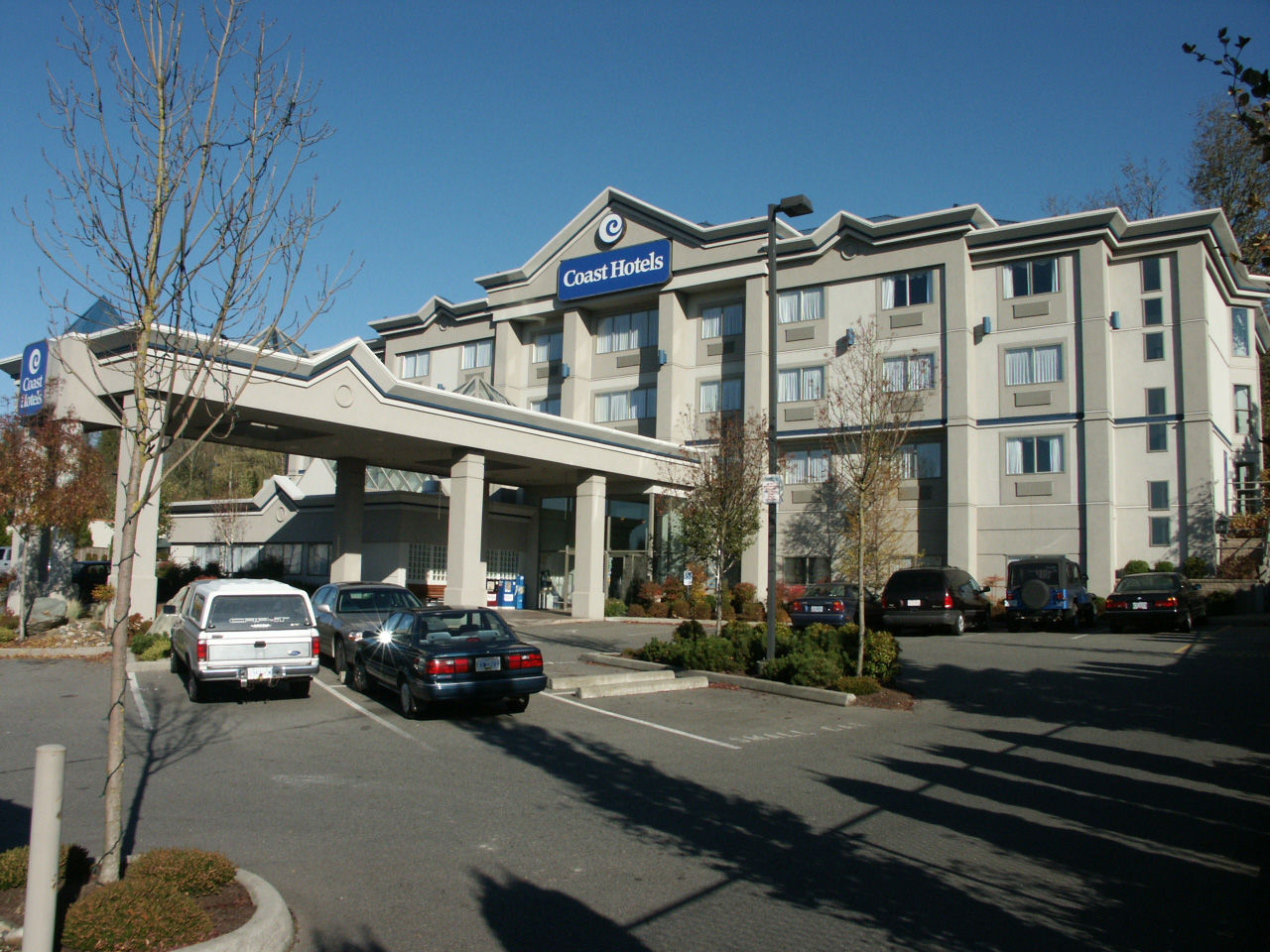 Coast Abbotsford Hotel & Suites Exterior photo